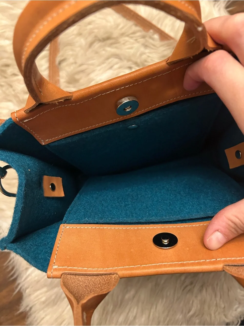 HEJ LÖV ‘Lovi’ Latigo Leather Merino Wool Crossbody Bag